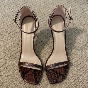 PRICED TO SELL QUICKLY!  Stuart Weitzman Amelina Snake Print Ankle Strap Sz 9.5
